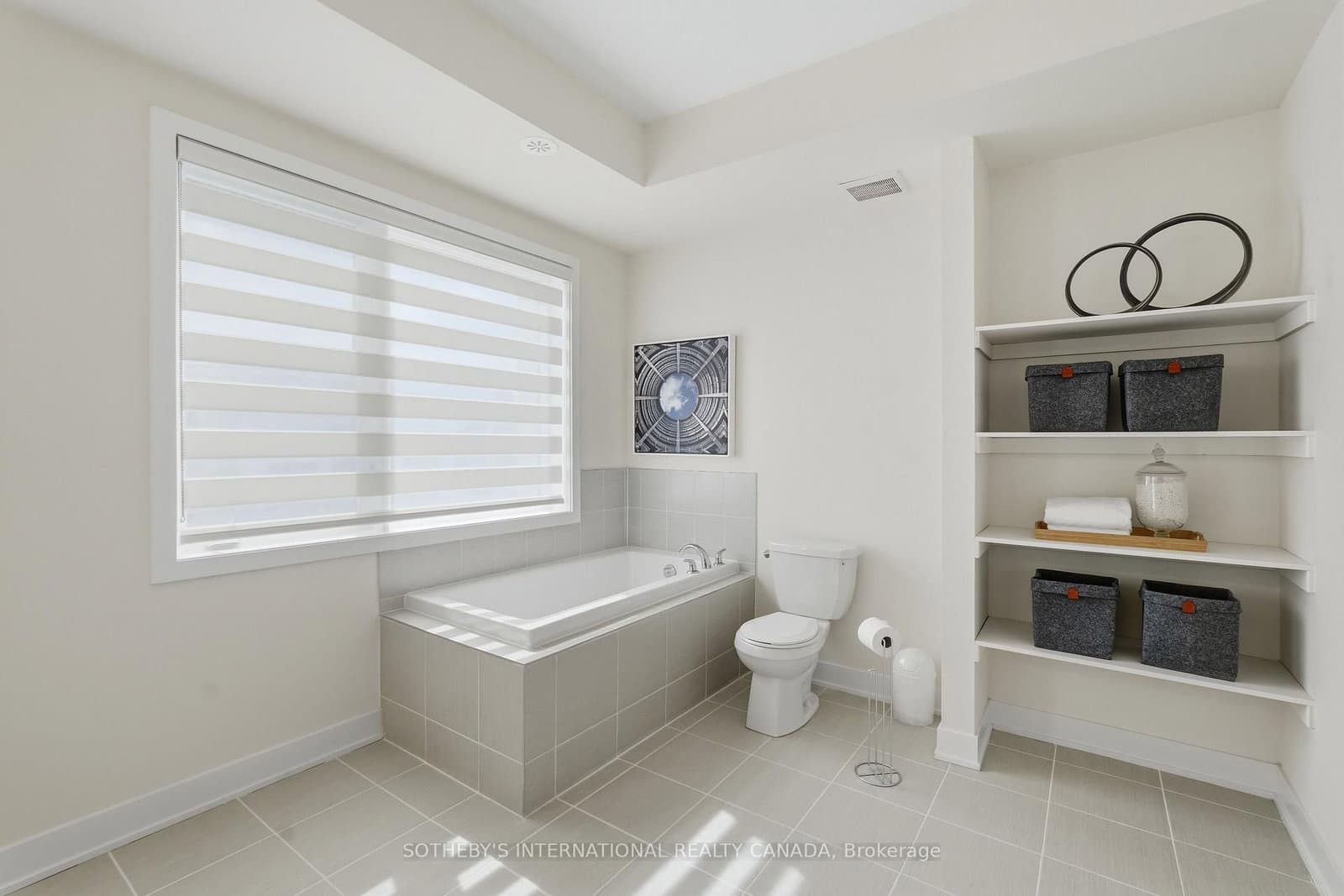 60 William Duncan Road thumbnail 18