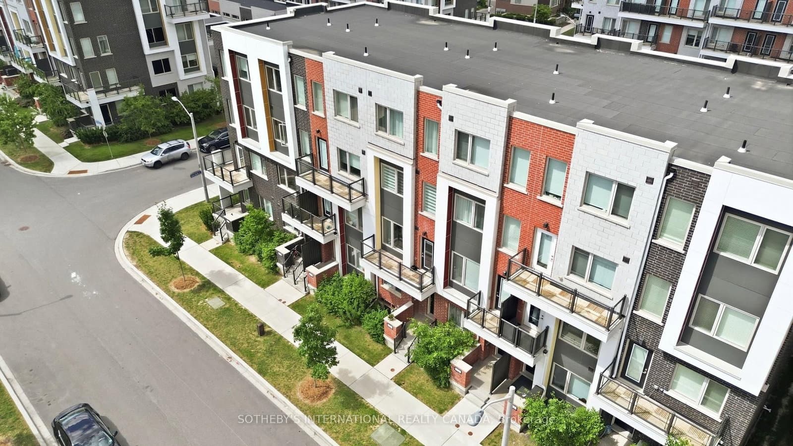 60 William Duncan Road thumbnail 33
