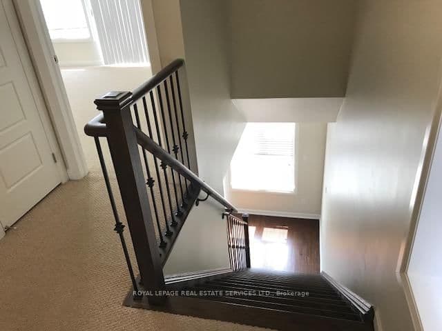 165 Hampshire Way, Unit 7 thumbnail 11