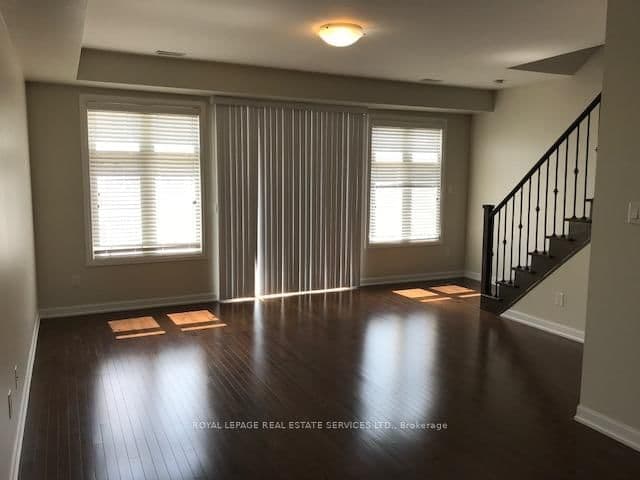 165 Hampshire Way, Unit 7 thumbnail 5