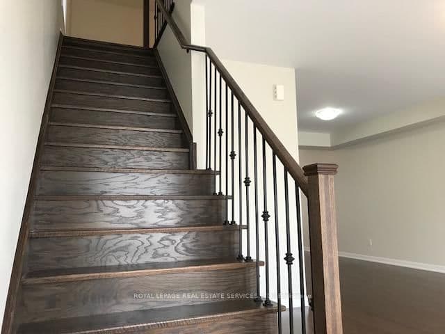165 Hampshire Way, Unit 7 thumbnail 6
