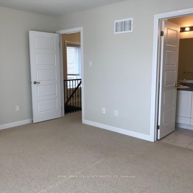 165 Hampshire Way, Unit 7 thumbnail 7