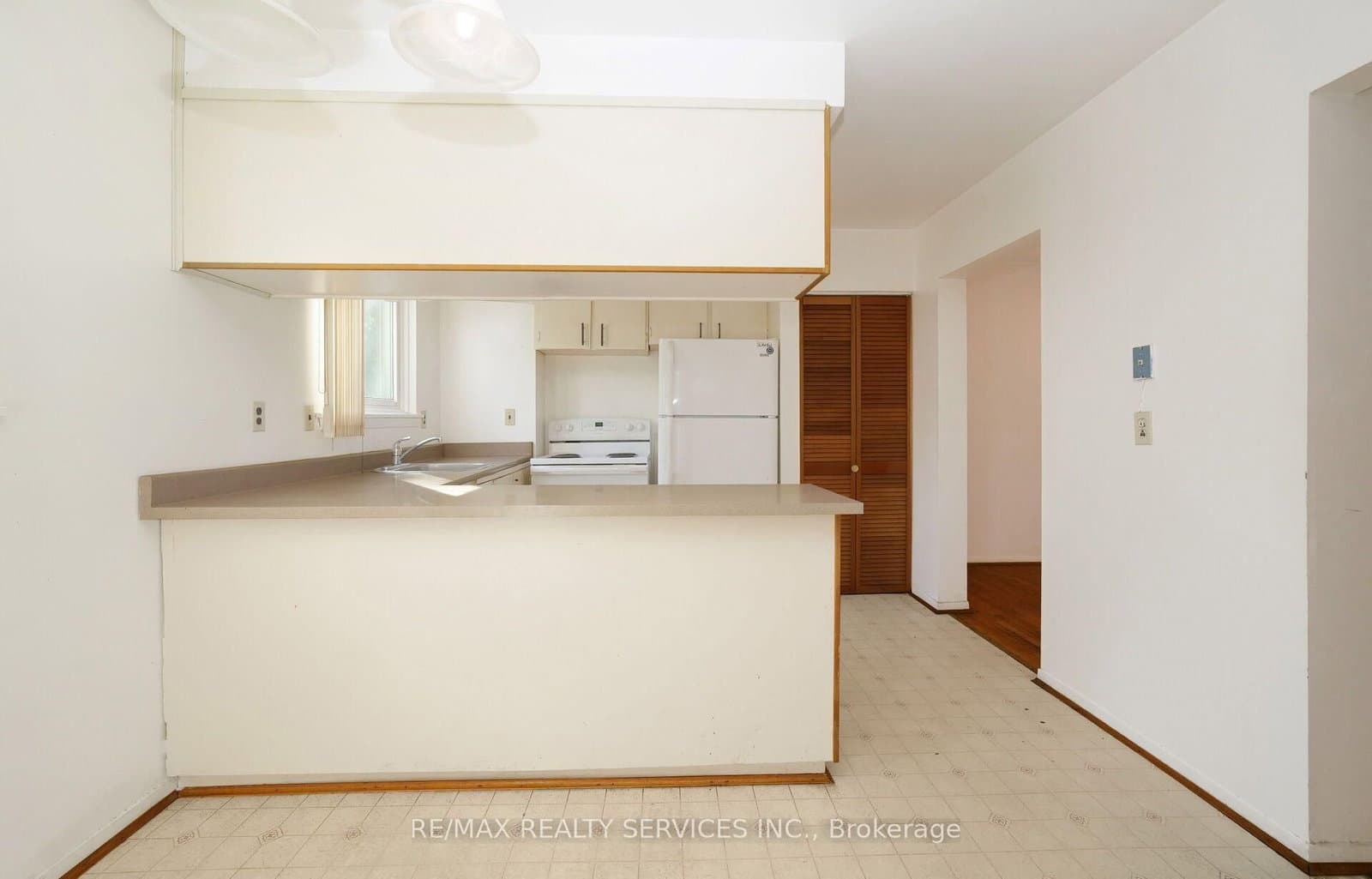 79 Cloverdale Drive thumbnail 12