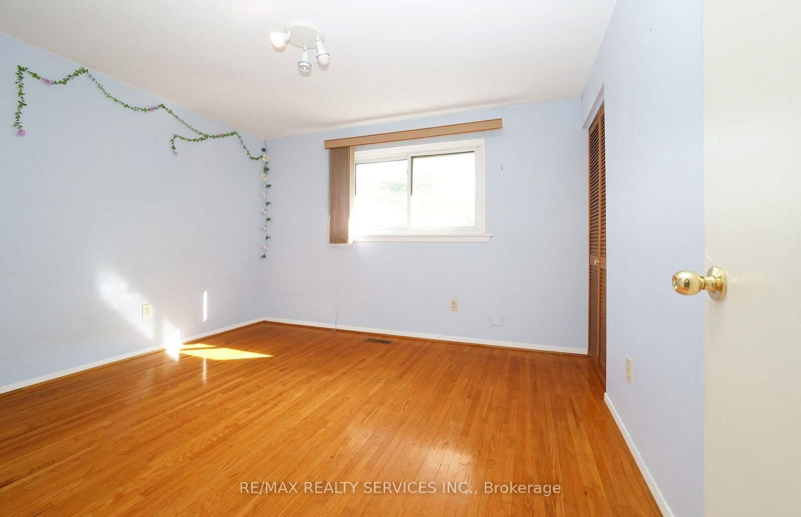 79 Cloverdale Drive thumbnail 27