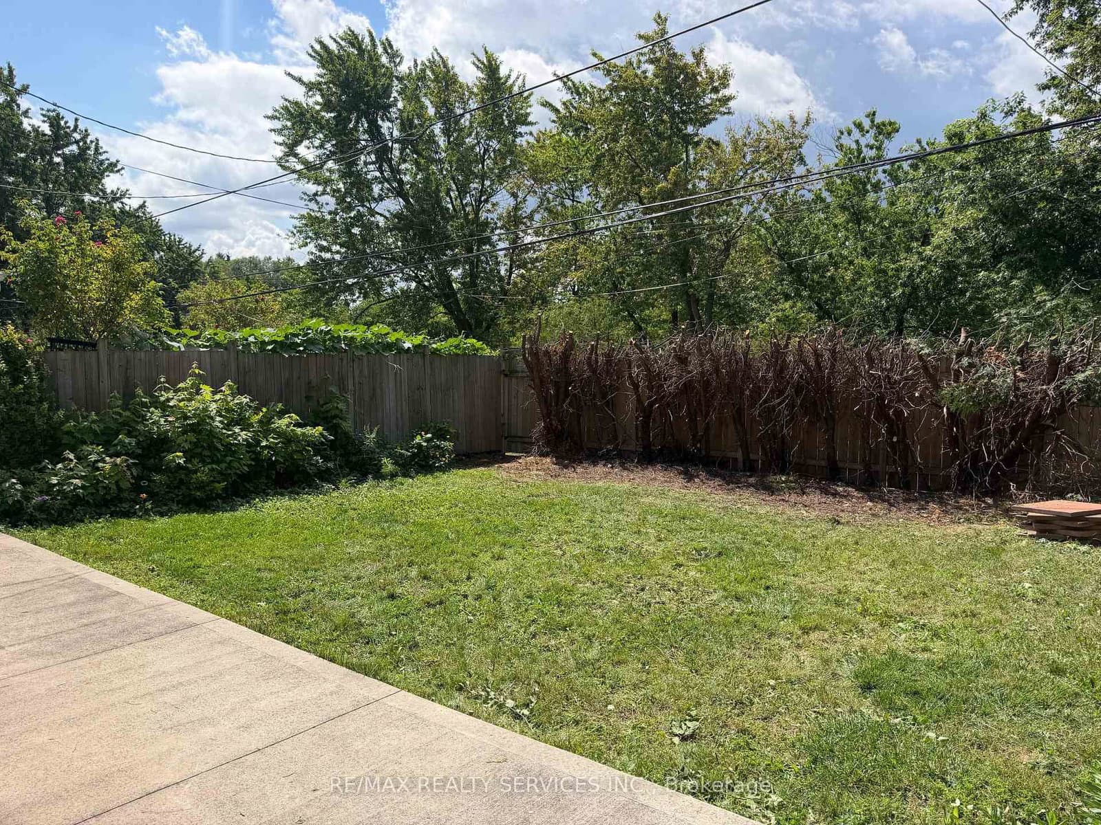 79 Cloverdale Drive thumbnail 40