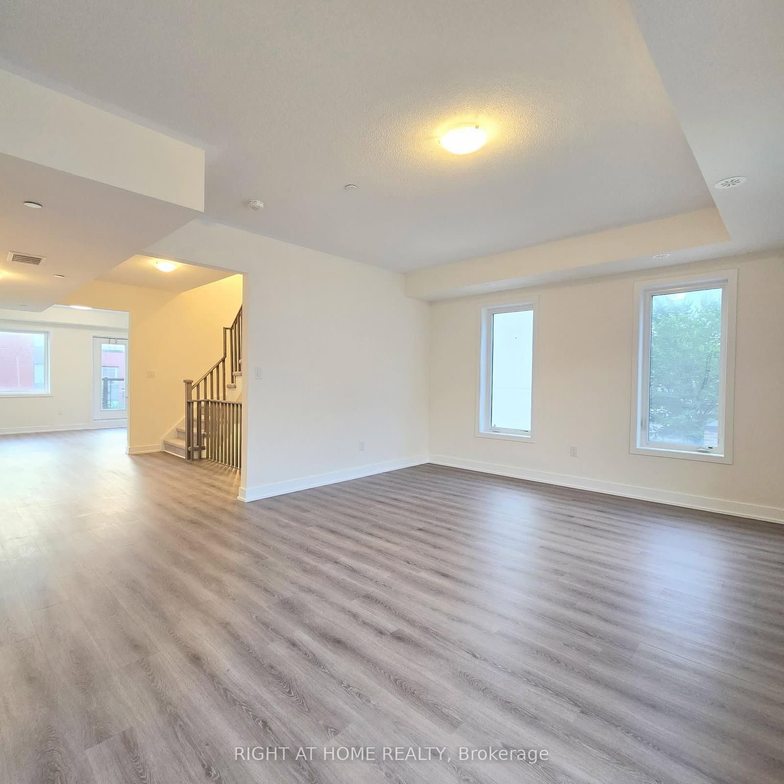 137 Frederick Tisdale Drive, Unit #Upper Unit thumbnail 5
