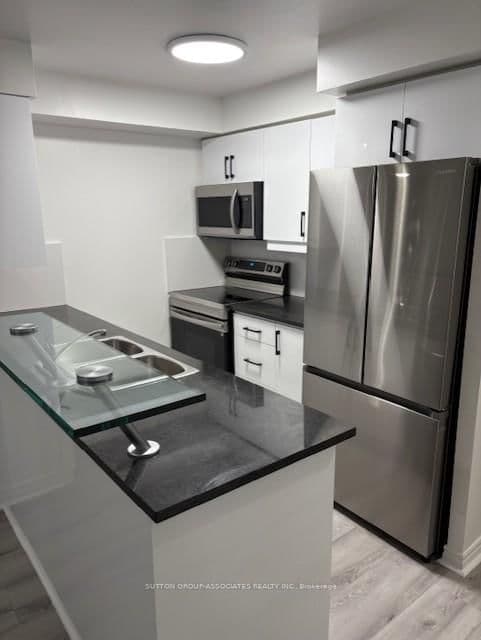 70 High Park Avenue, Unit 1406 thumbnail 2
