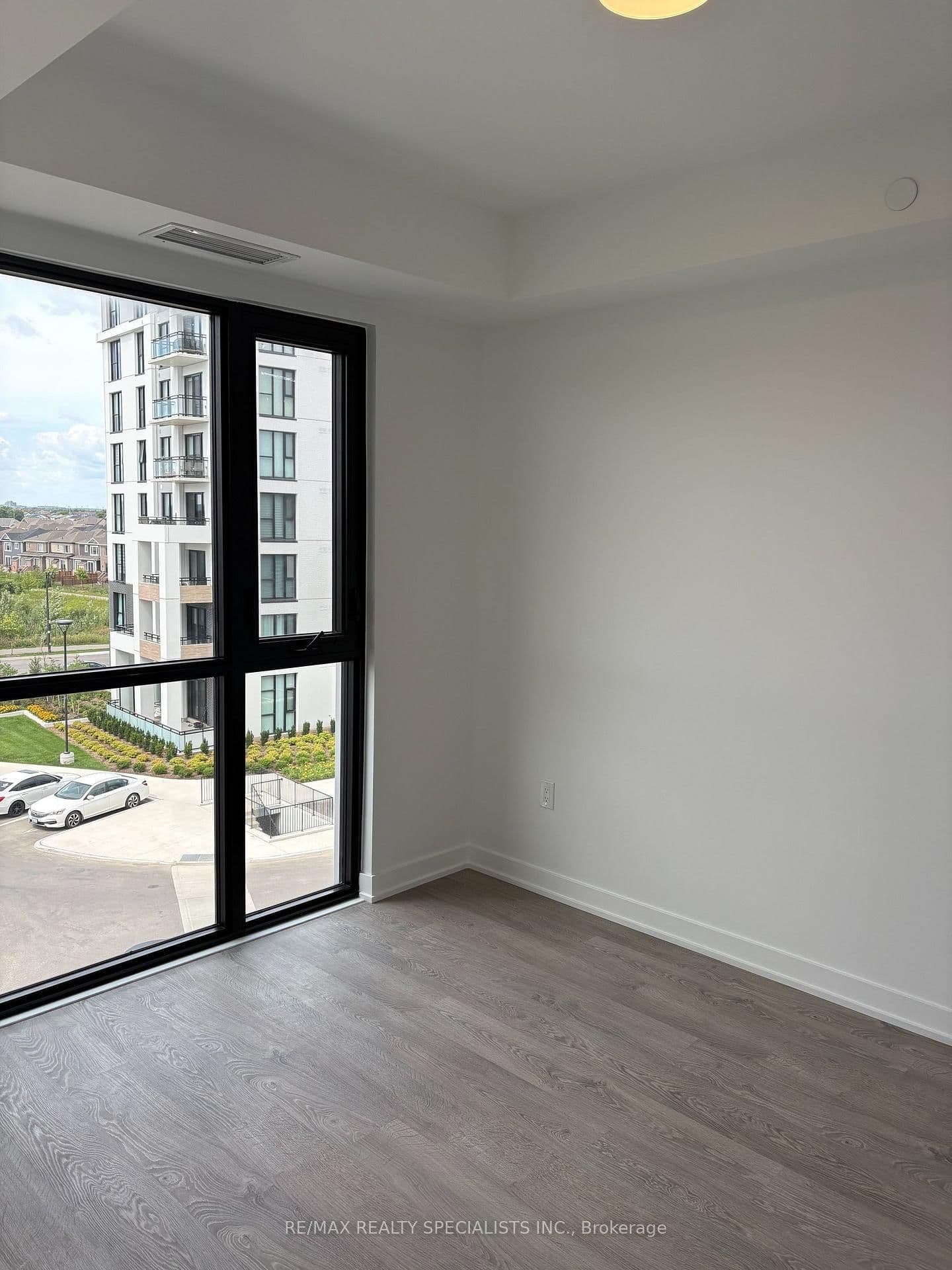 740 WHITLOCK Avenue, Unit 408 thumbnail 5