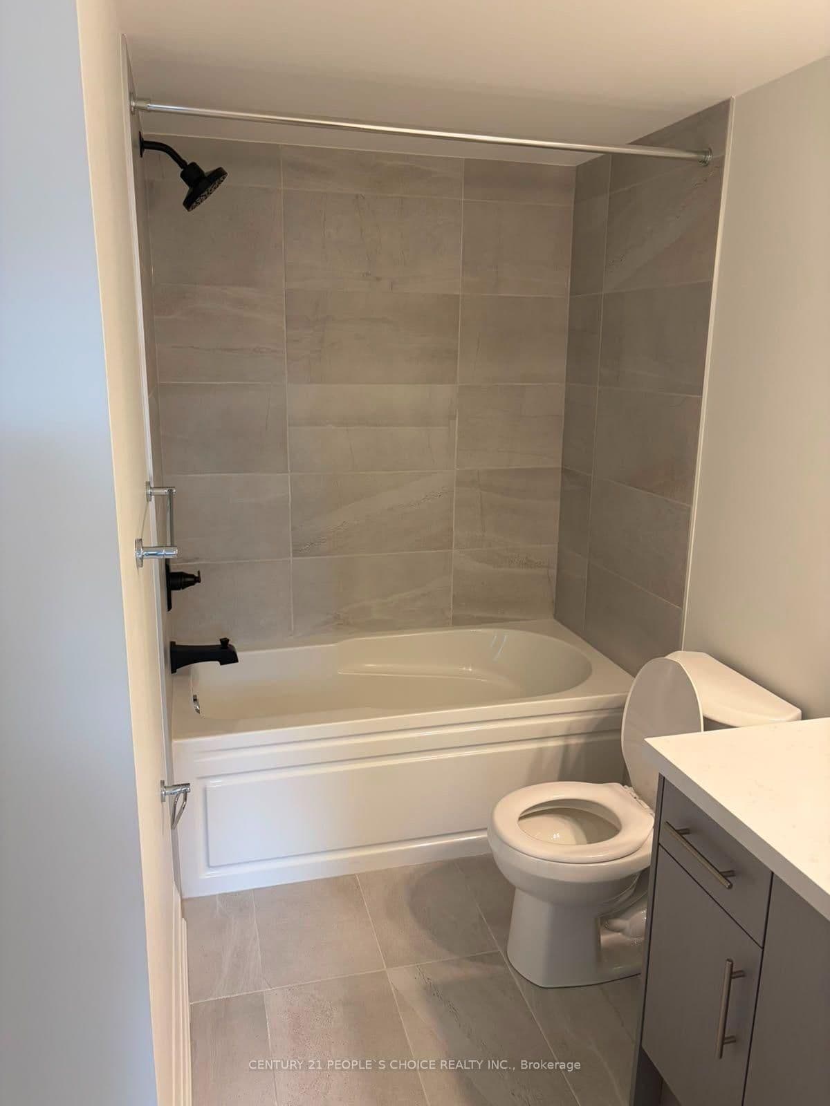 5 Romilly Avenue, Unit 3 thumbnail 5