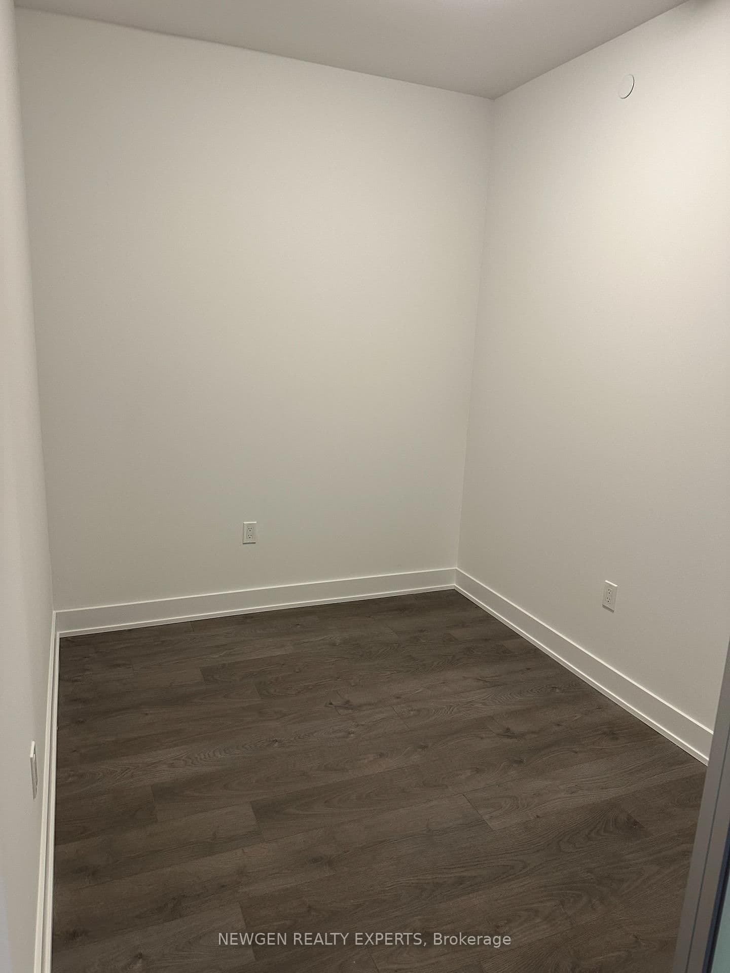 2333 Khalsa Gate, Unit 201 thumbnail 13