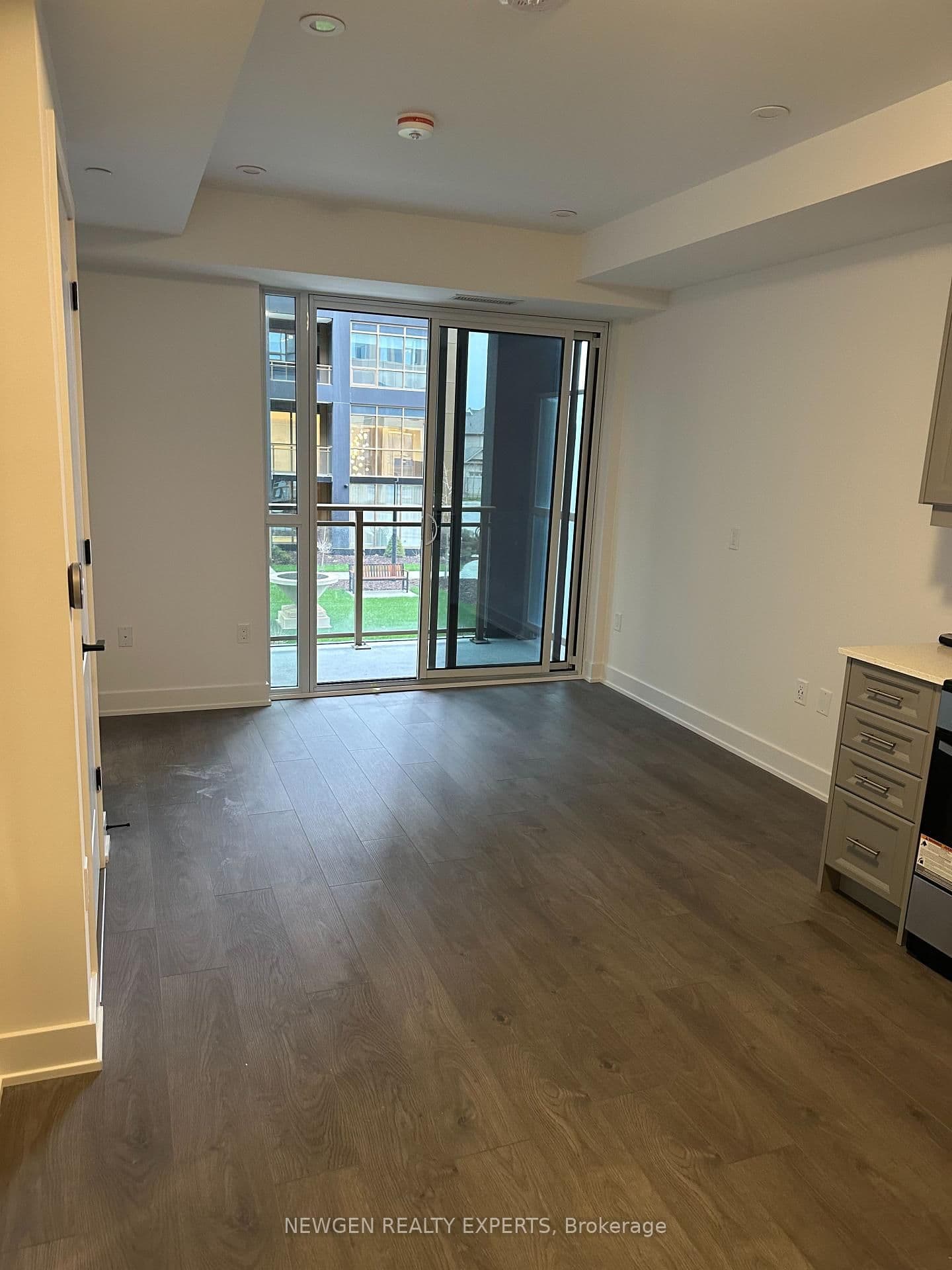 2333 Khalsa Gate, Unit 201 thumbnail 14