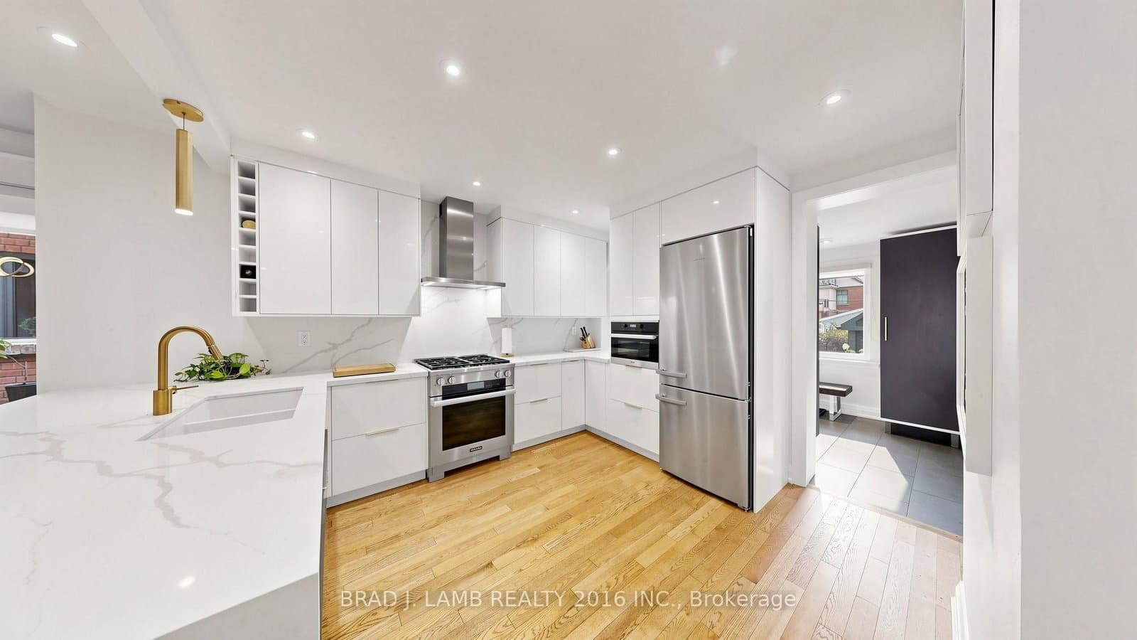 154 Fairview Avenue thumbnail 4