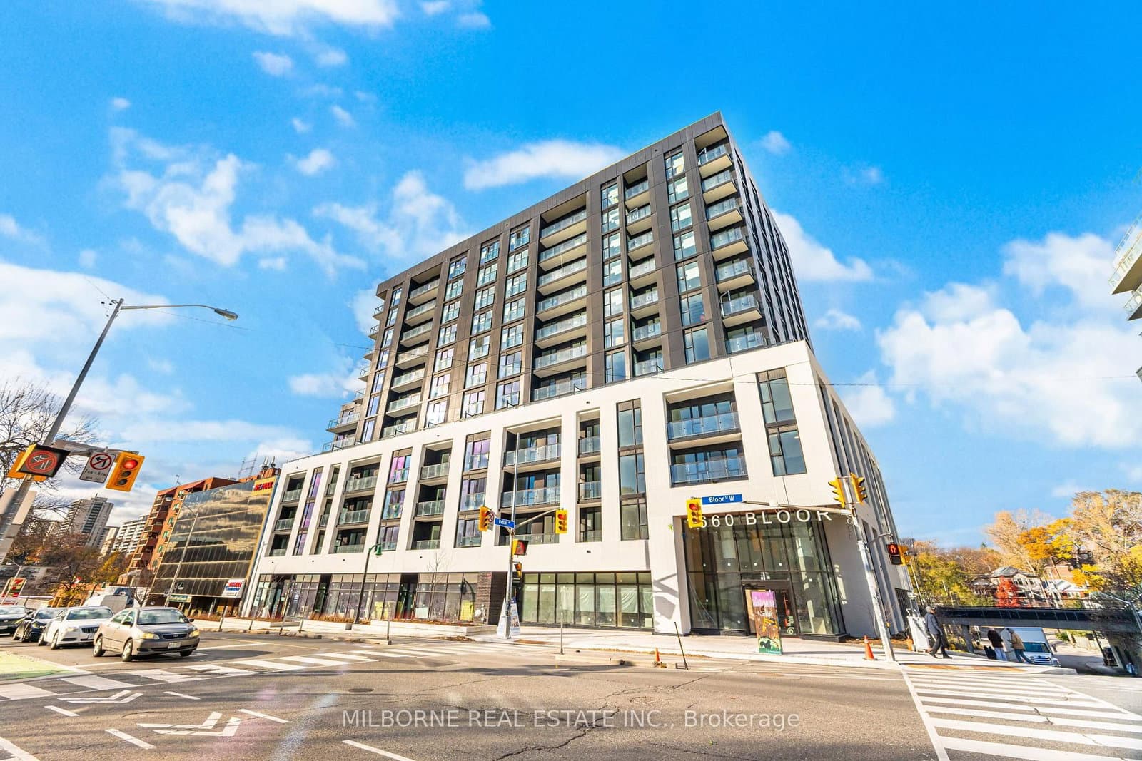#909 - 1660 Bloor Street W