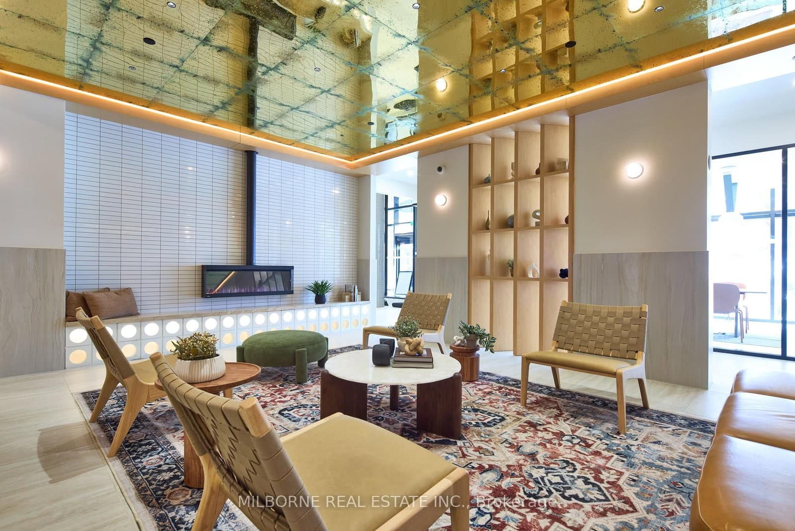 1660 Bloor Street W, Unit 909 thumbnail 3