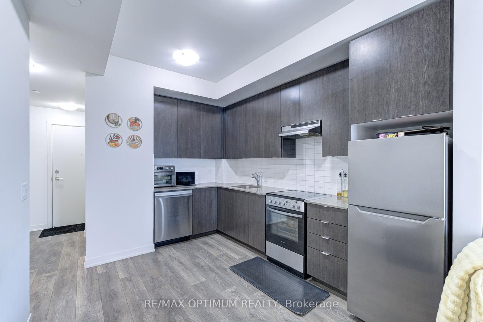 58 Sky Harbour Drive, Unit 108 thumbnail 12