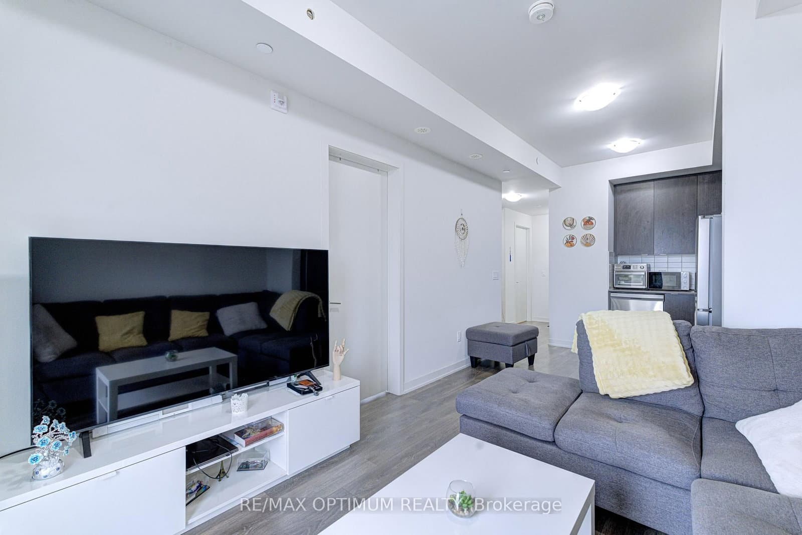 58 Sky Harbour Drive, Unit 108 thumbnail 17