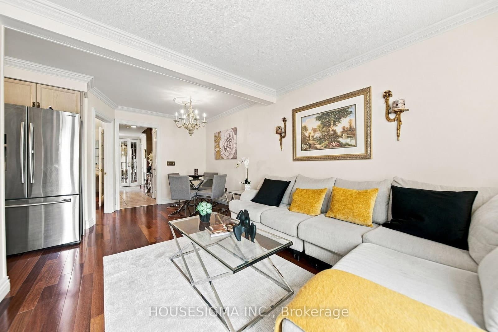902 Applecroft Circle thumbnail 14
