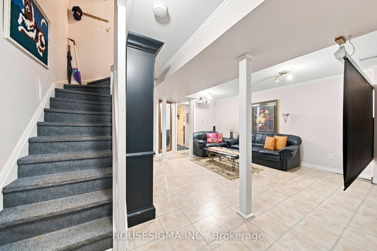 902 Applecroft Circle thumbnail 32