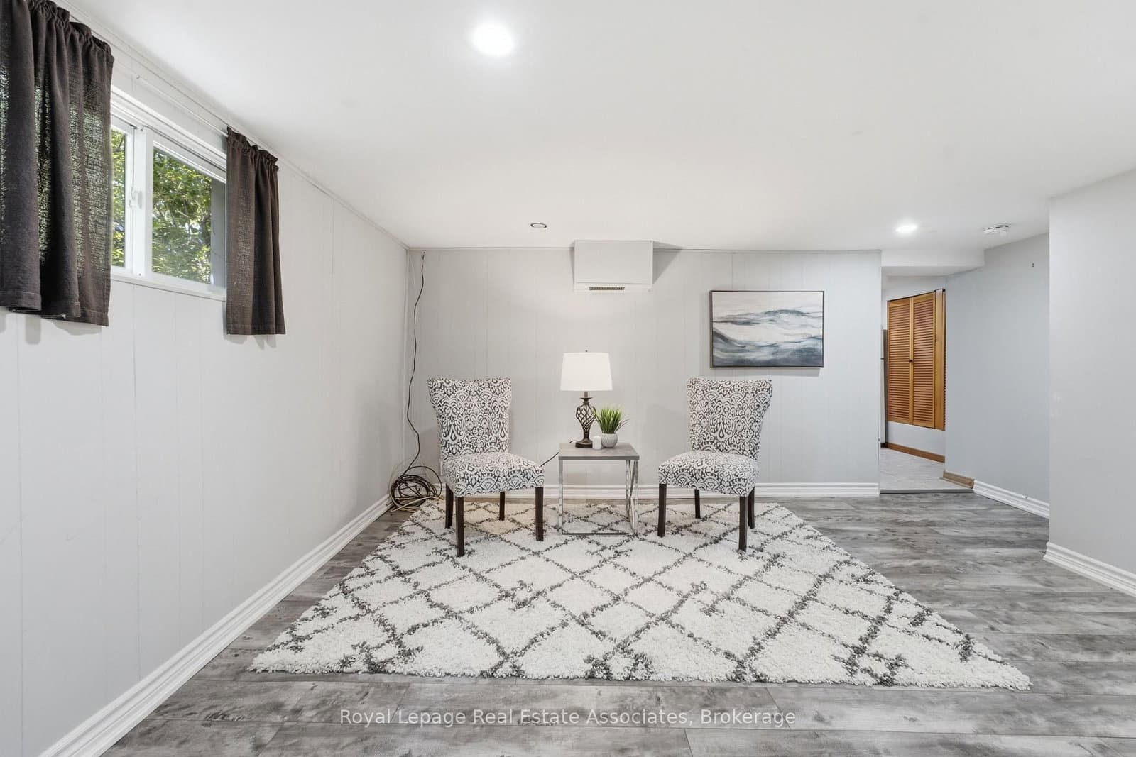 64 Eaglewood Boulevard thumbnail 23