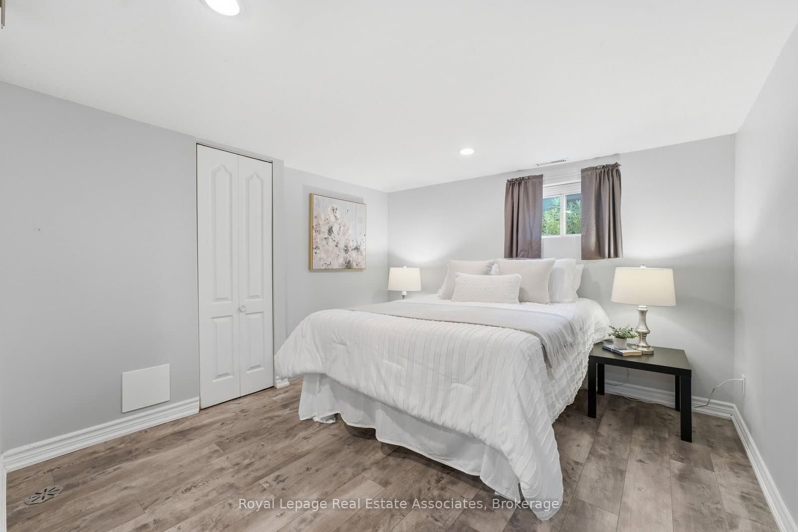 64 Eaglewood Boulevard thumbnail 26