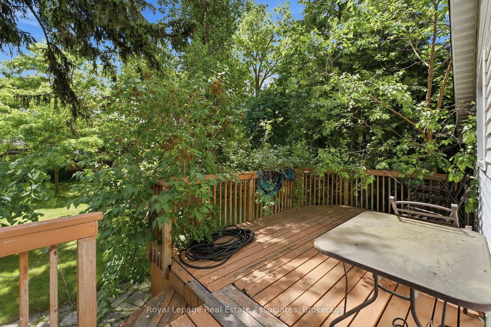 64 Eaglewood Boulevard thumbnail 31