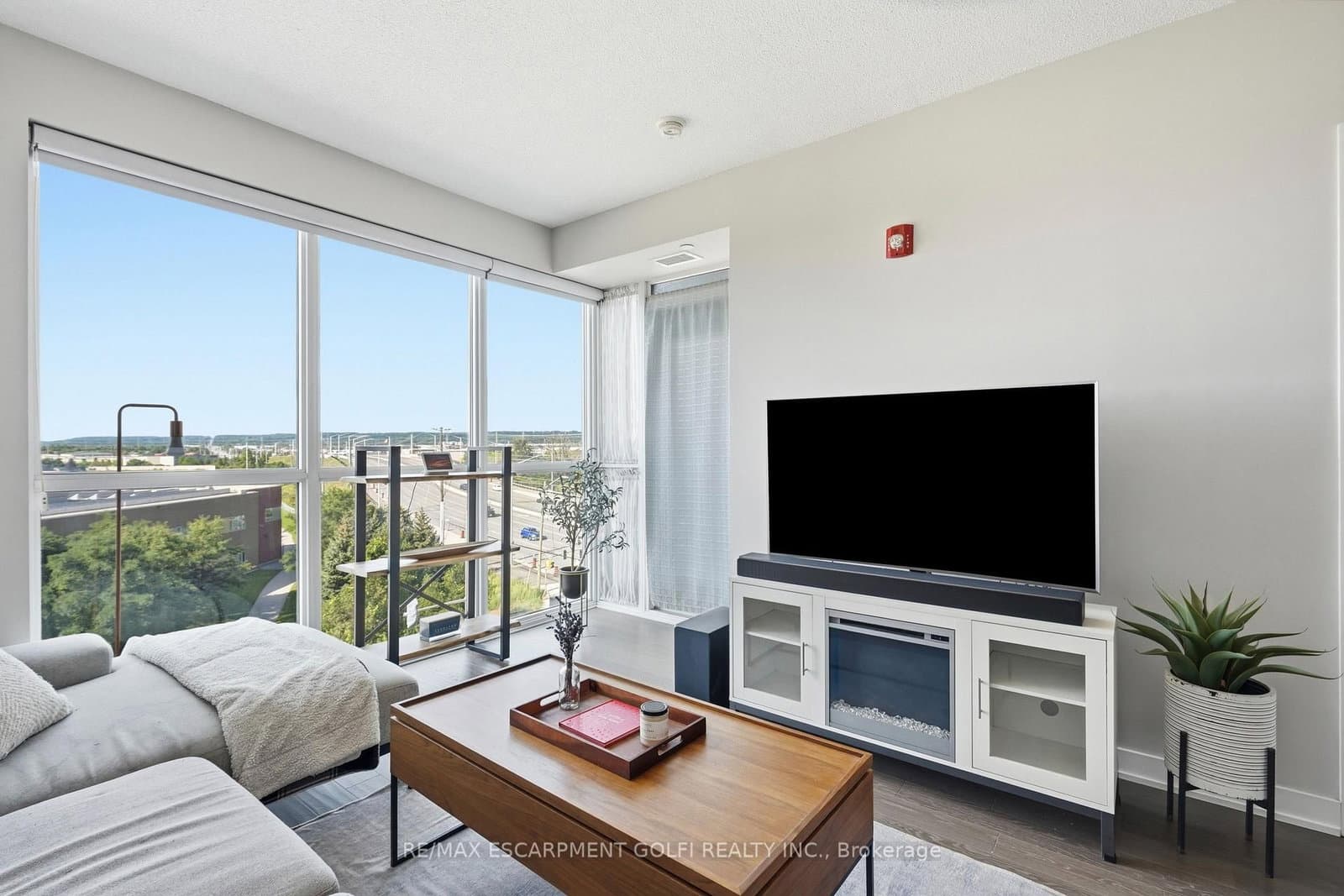 5230 Dundas Street, Unit A524 thumbnail 10