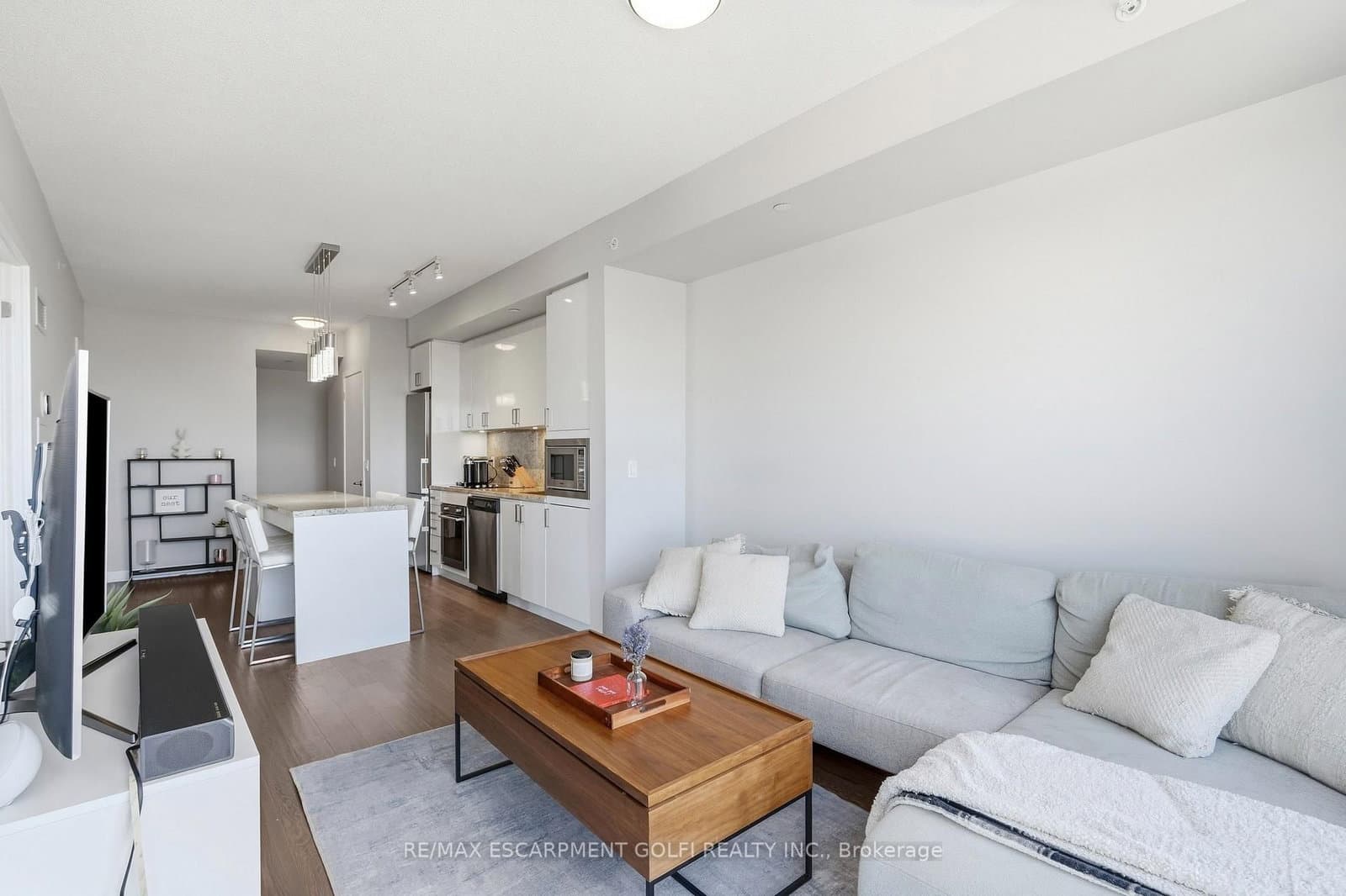 5230 Dundas Street, Unit A524 thumbnail 13
