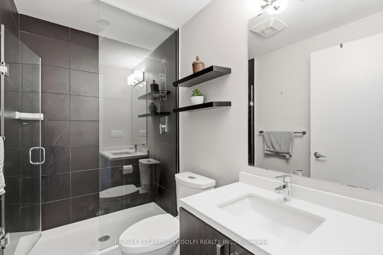 5230 Dundas Street, Unit A524 thumbnail 20