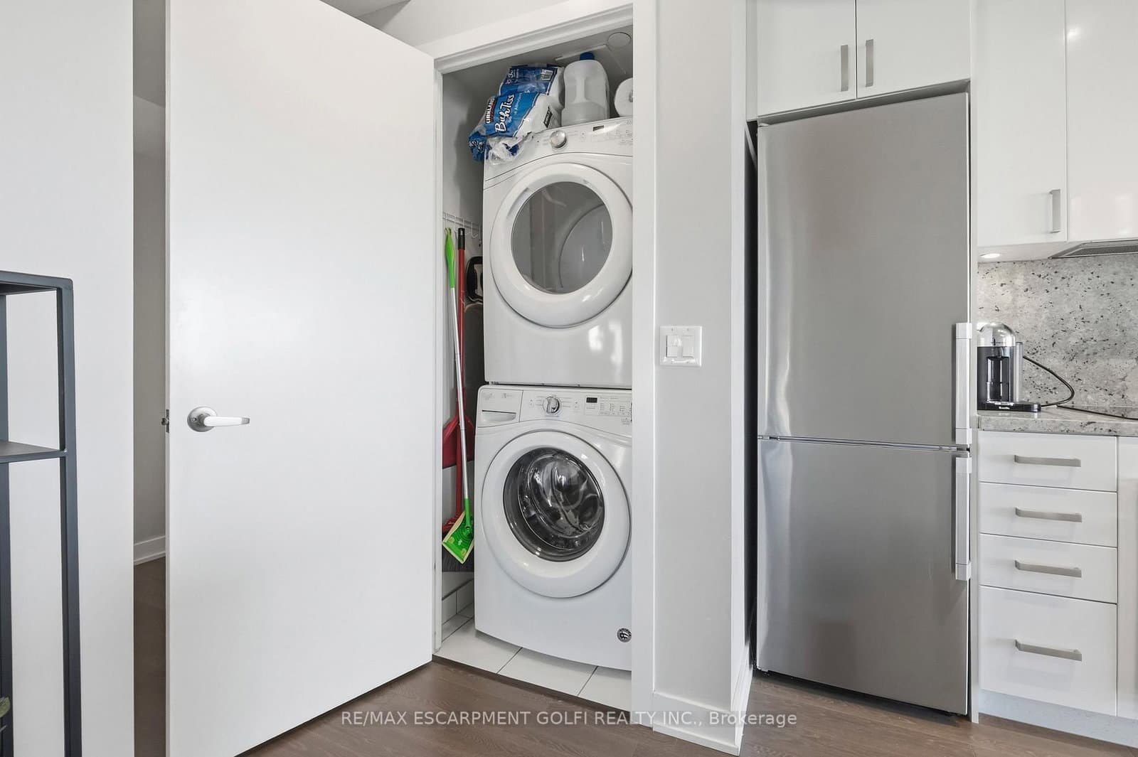5230 Dundas Street, Unit A524 thumbnail 21