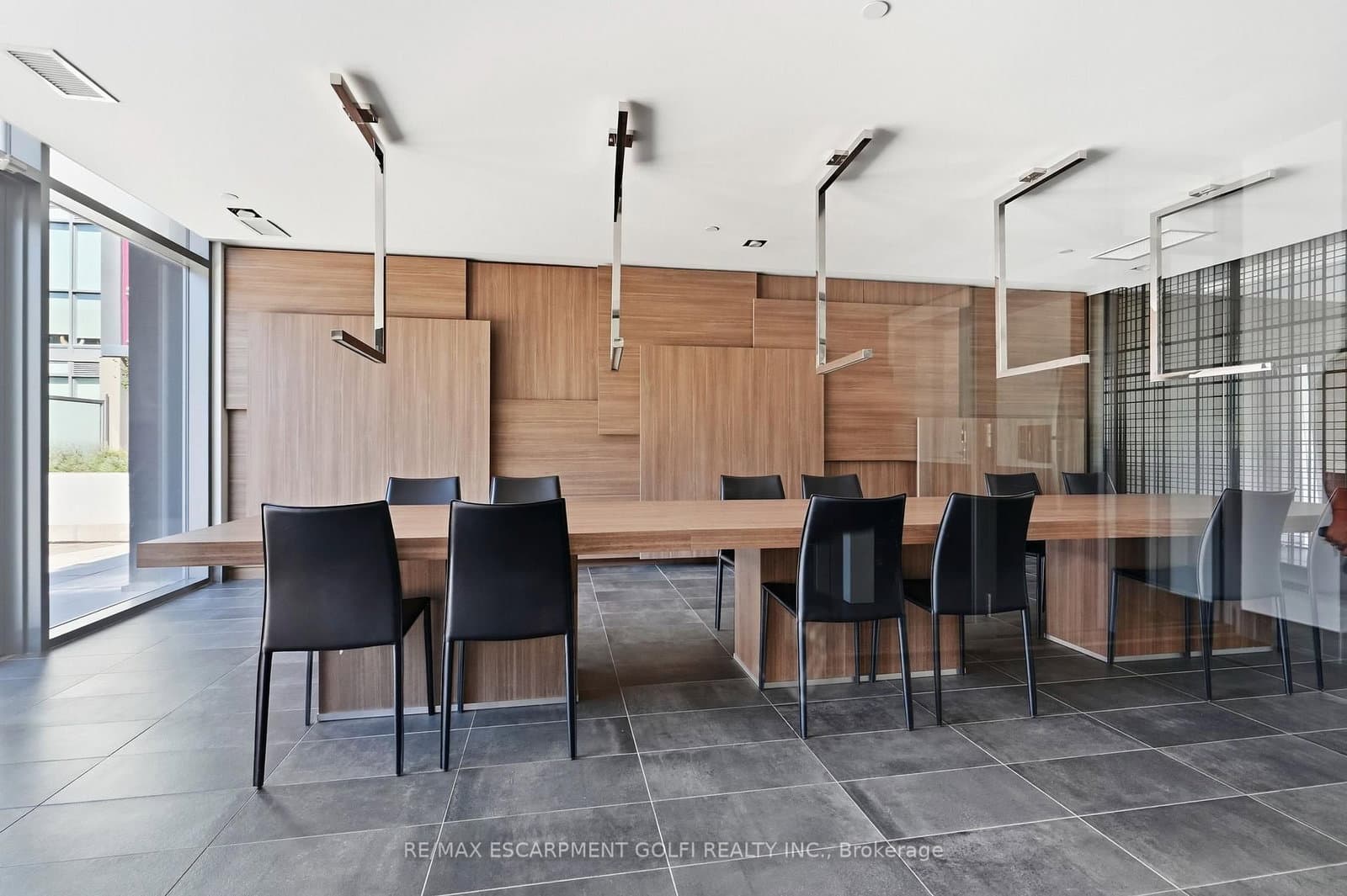 5230 Dundas Street, Unit A524 thumbnail 24