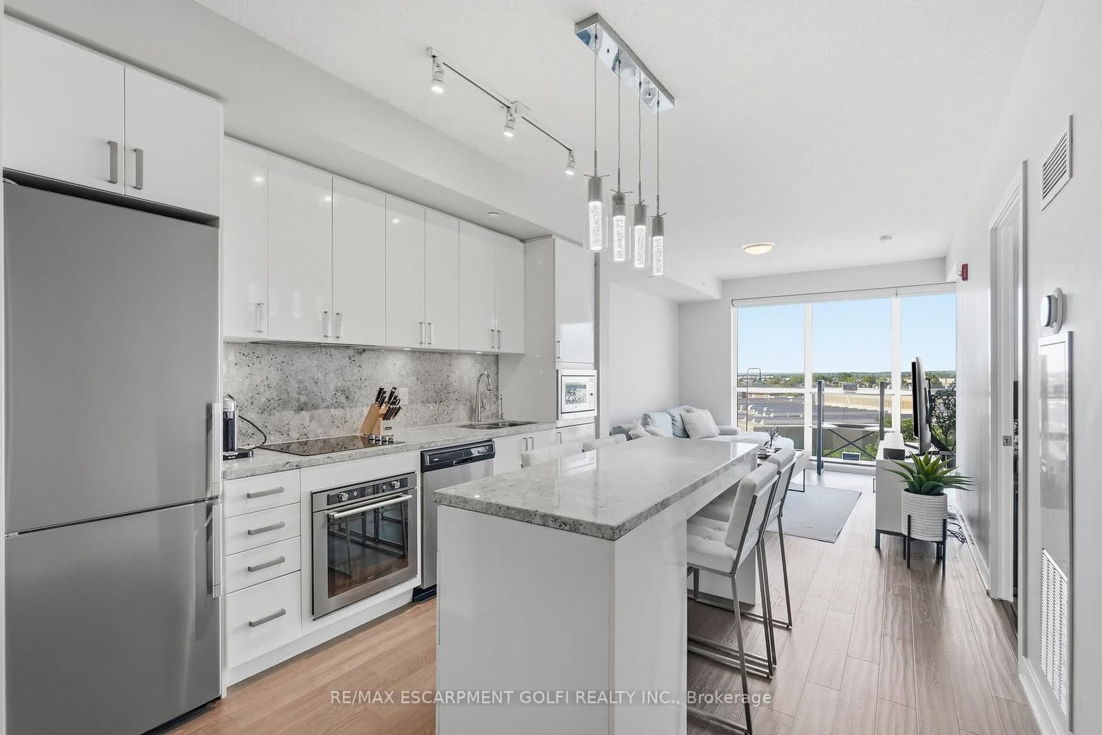 5230 Dundas Street, Unit A524 thumbnail 7