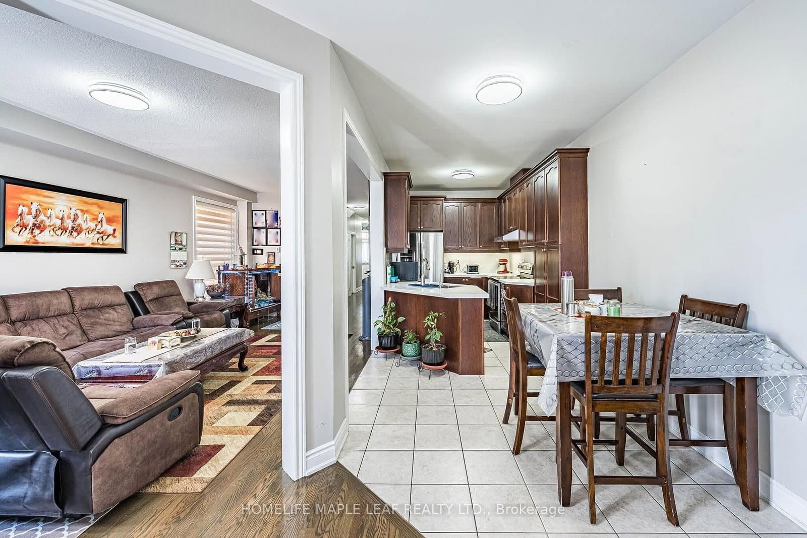 29 Gower Crescent thumbnail 20