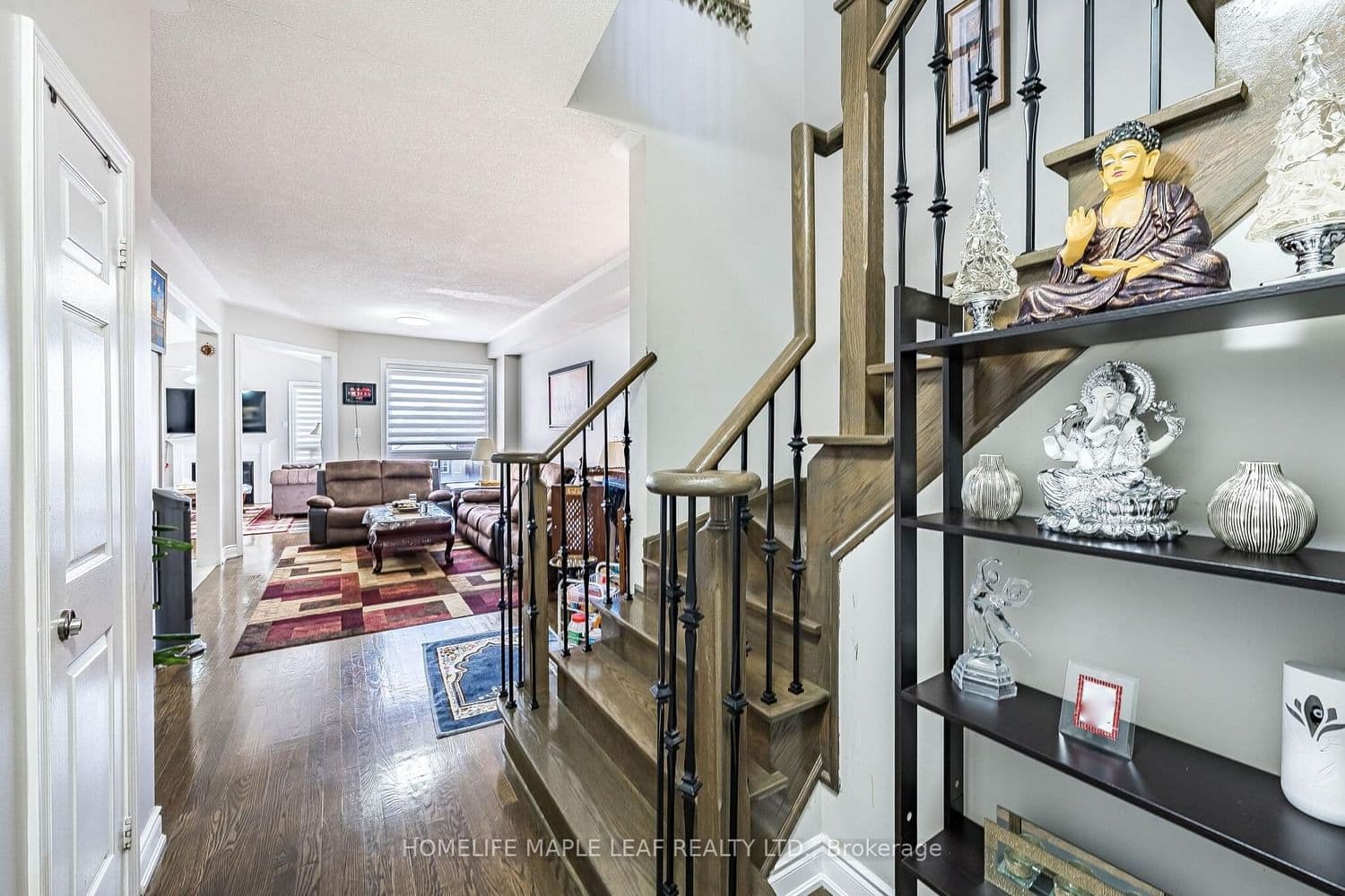 29 Gower Crescent thumbnail 9