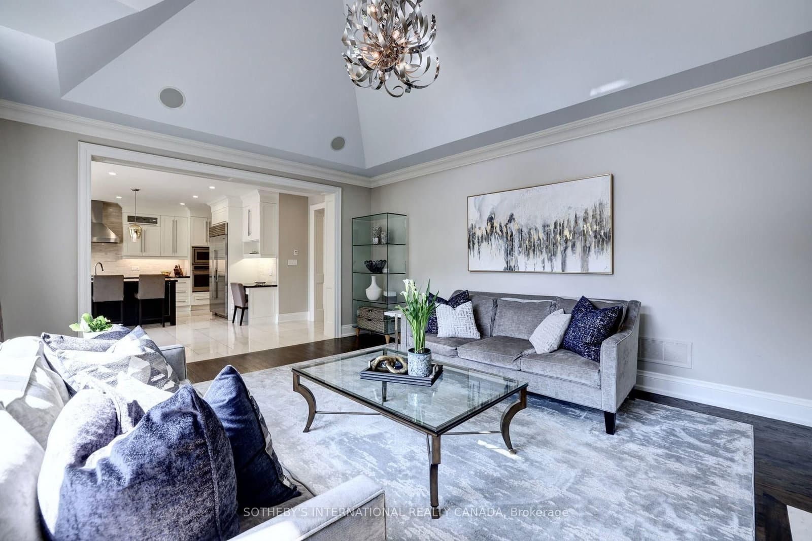 32 Oakwood Avenue S thumbnail 11