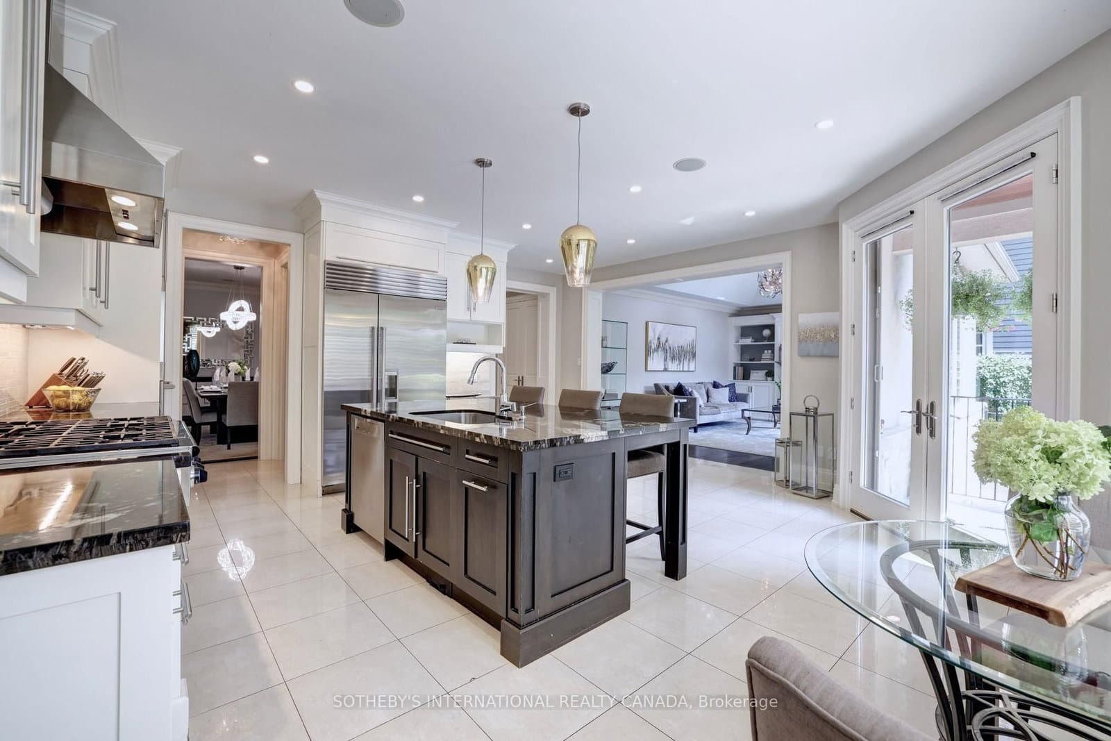 32 Oakwood Avenue S thumbnail 15