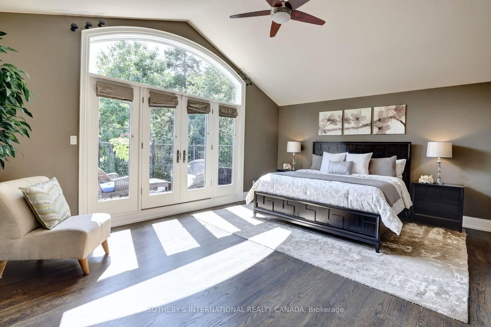 32 Oakwood Avenue S thumbnail 23