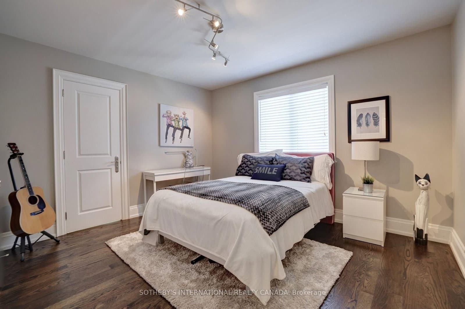 32 Oakwood Avenue S thumbnail 29