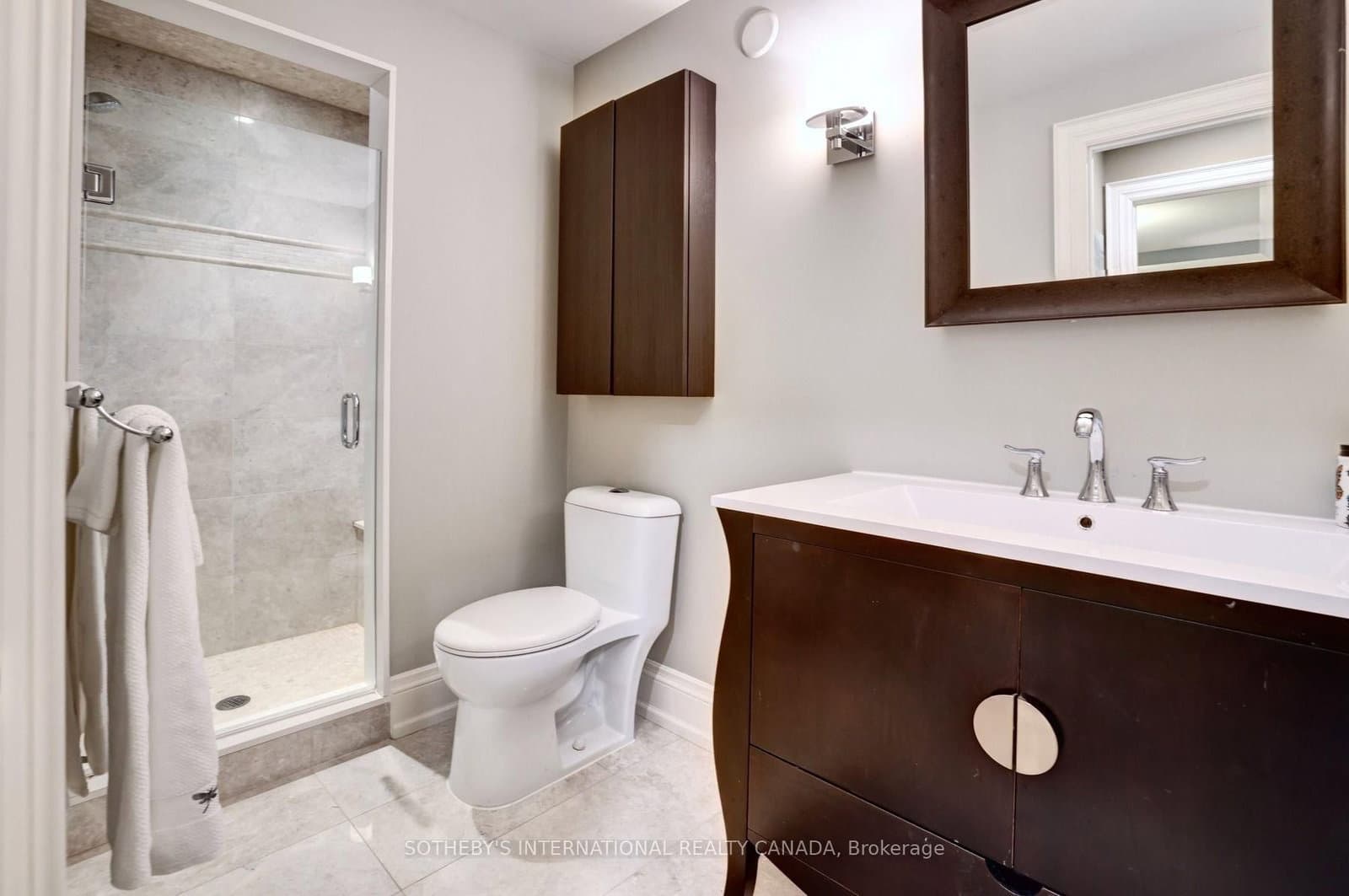 32 Oakwood Avenue S thumbnail 34