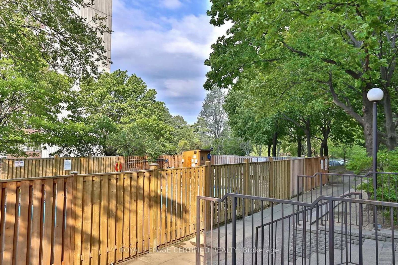 3170 Kirwin Avenue, Unit 301 thumbnail 38