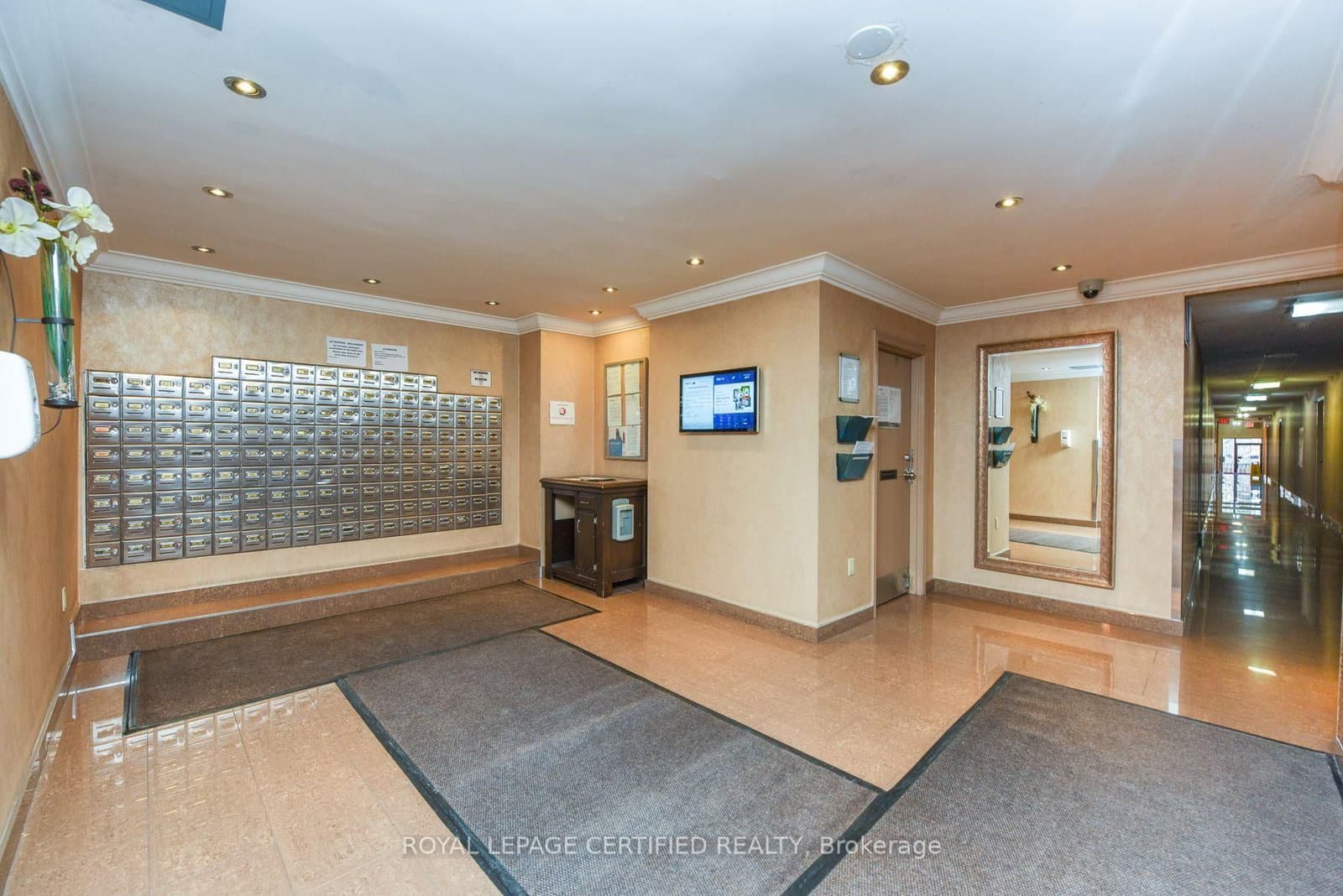 3170 Kirwin Avenue, Unit 301 thumbnail 43
