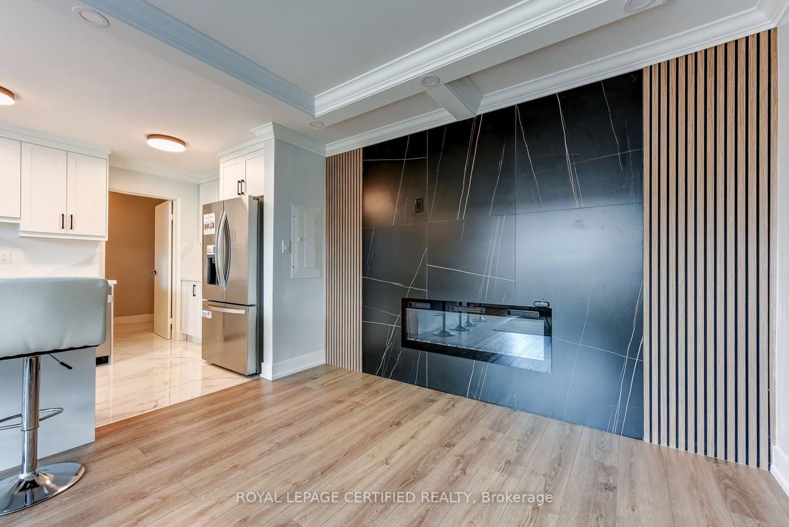 3170 Kirwin Avenue, Unit 301 thumbnail 8