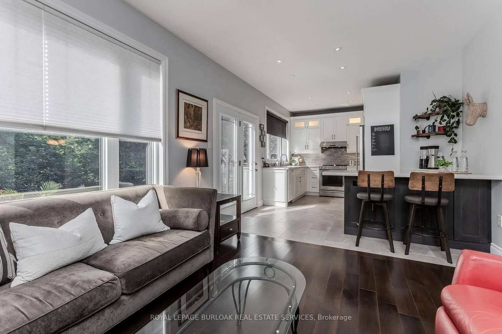 5174 Ravine Crescent thumbnail 11