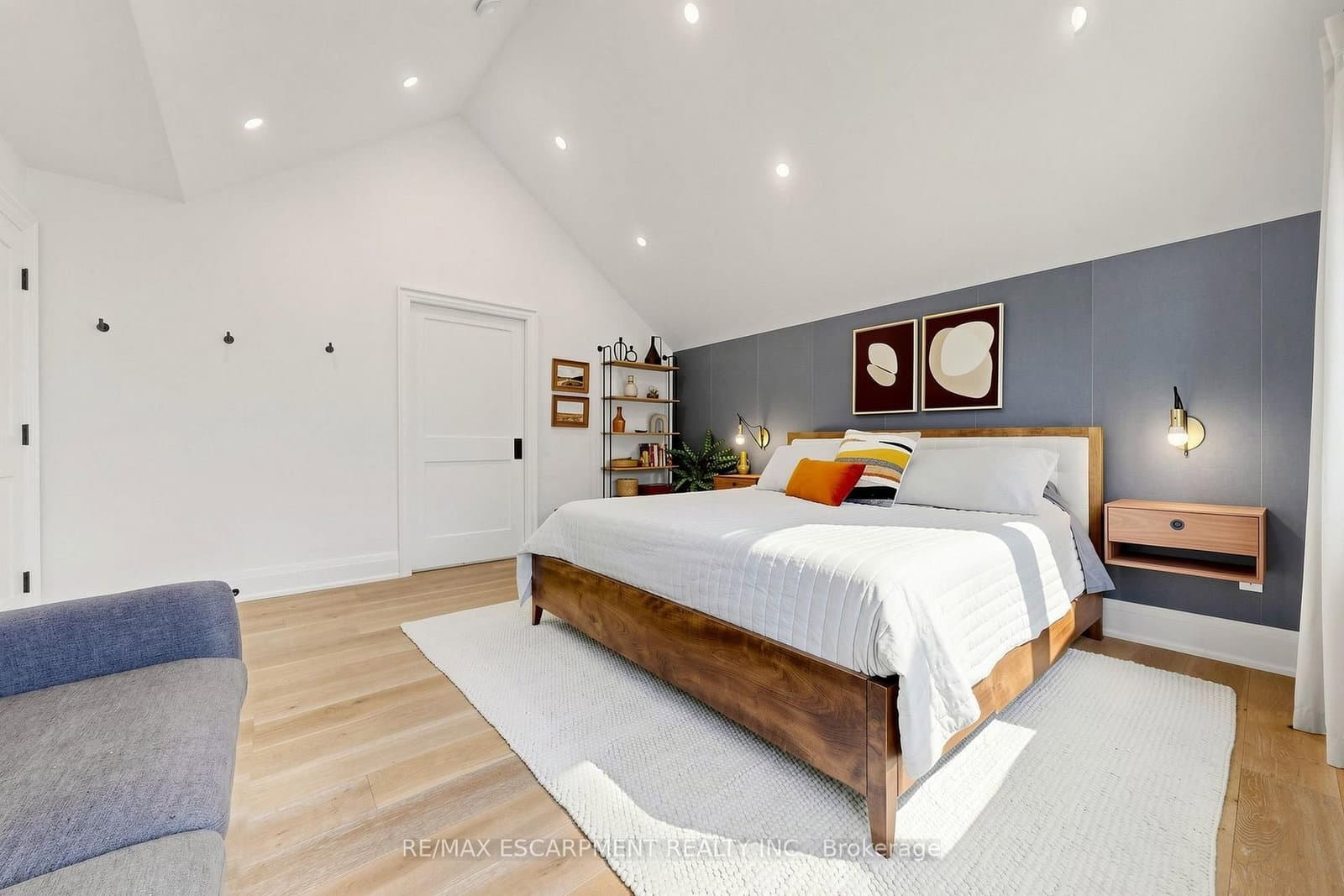 386 Cosburn Crescent thumbnail 20