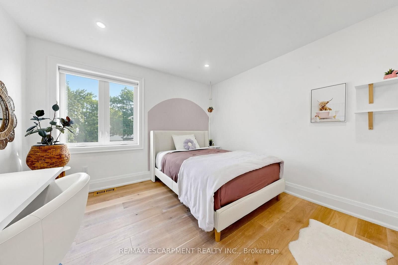 386 Cosburn Crescent thumbnail 25