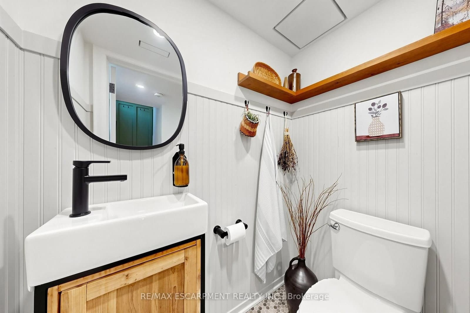 386 Cosburn Crescent thumbnail 33