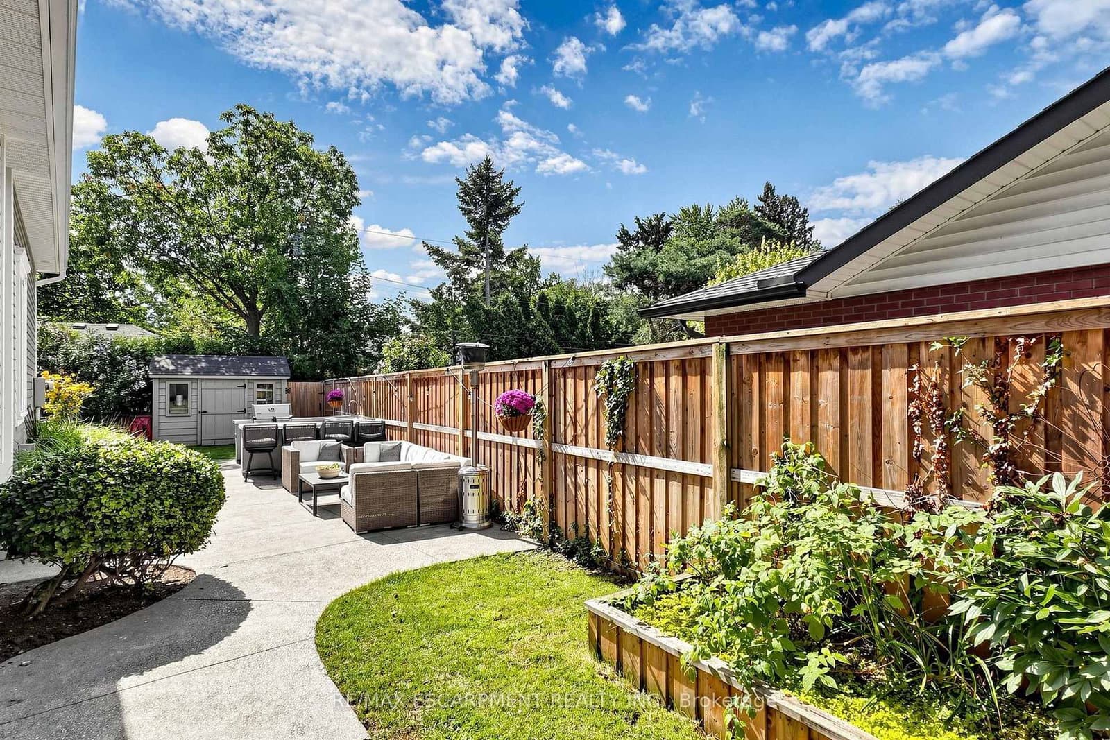 386 Cosburn Crescent thumbnail 40
