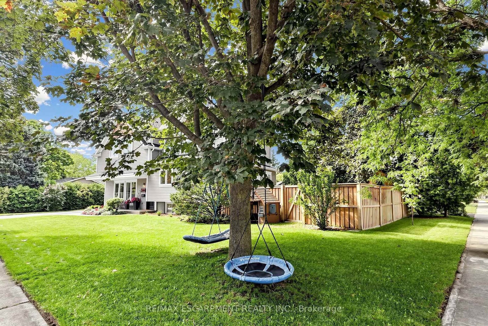 386 Cosburn Crescent thumbnail 46