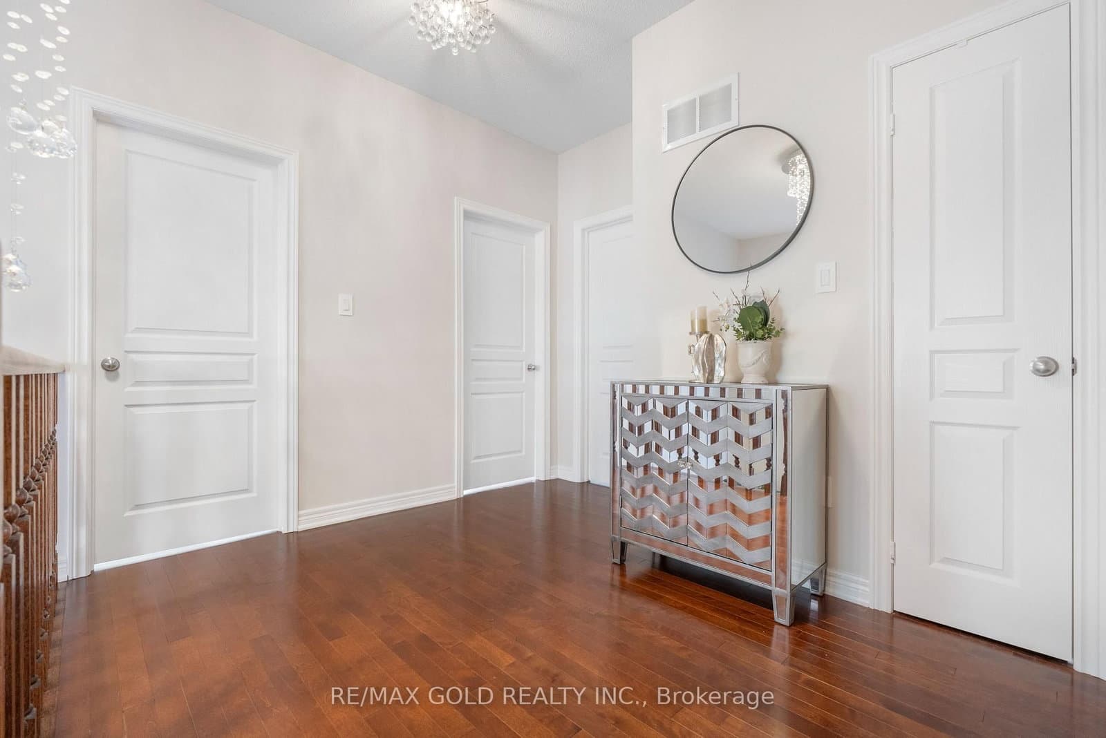 19 Bellcrest Road thumbnail 20
