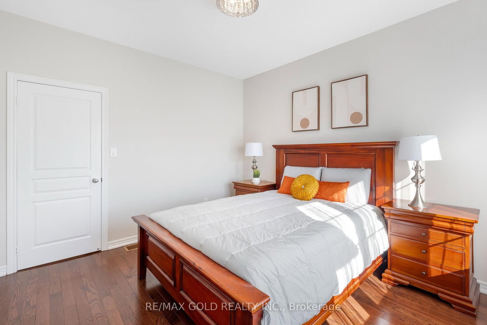 19 Bellcrest Road thumbnail 28