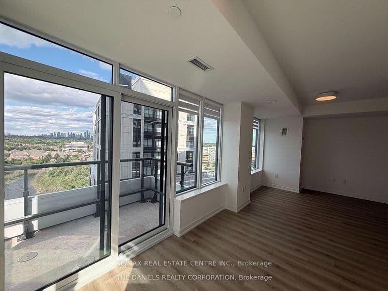 2485 Eglinton Avenue W, Unit 906 thumbnail 13